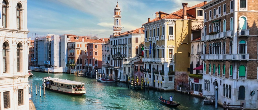 Venice 🛶 in $430s-$490s RT 