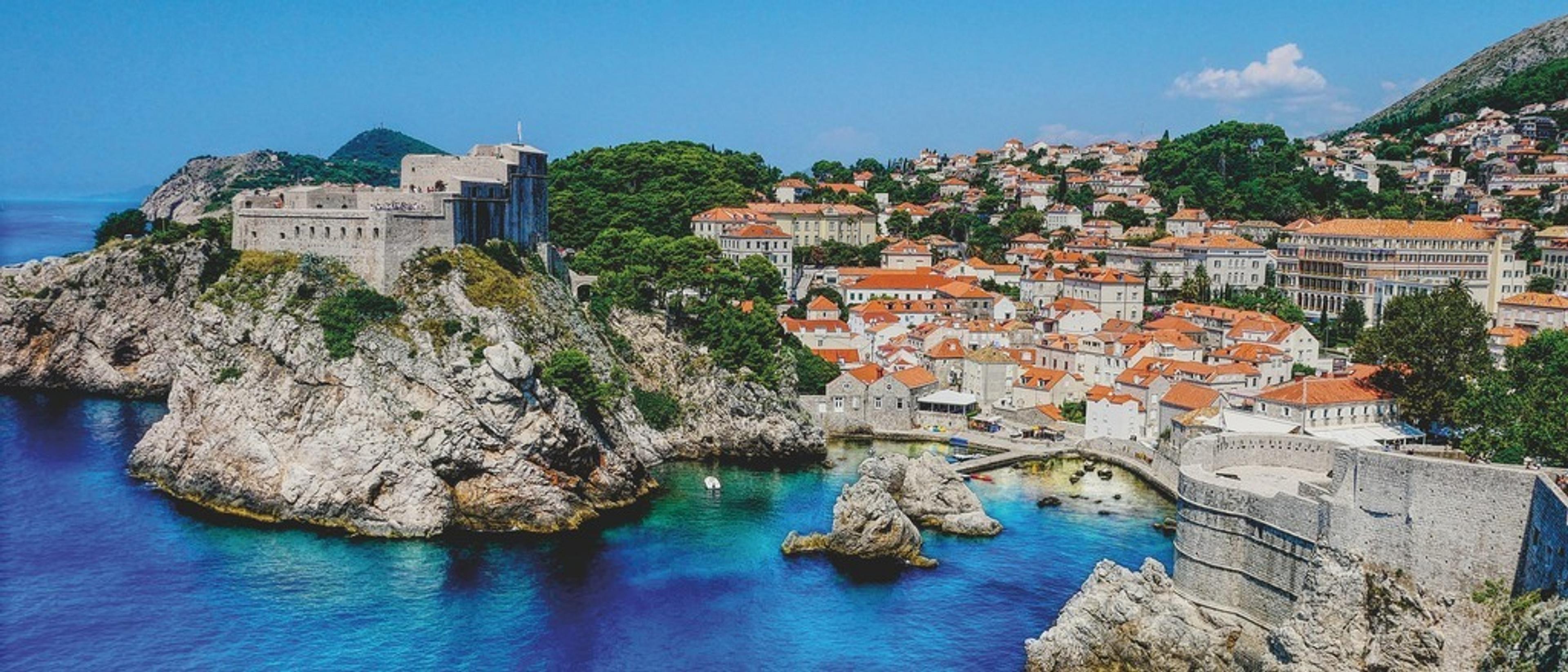 Dubrovnik 🌊 in €60s-€90s rtn