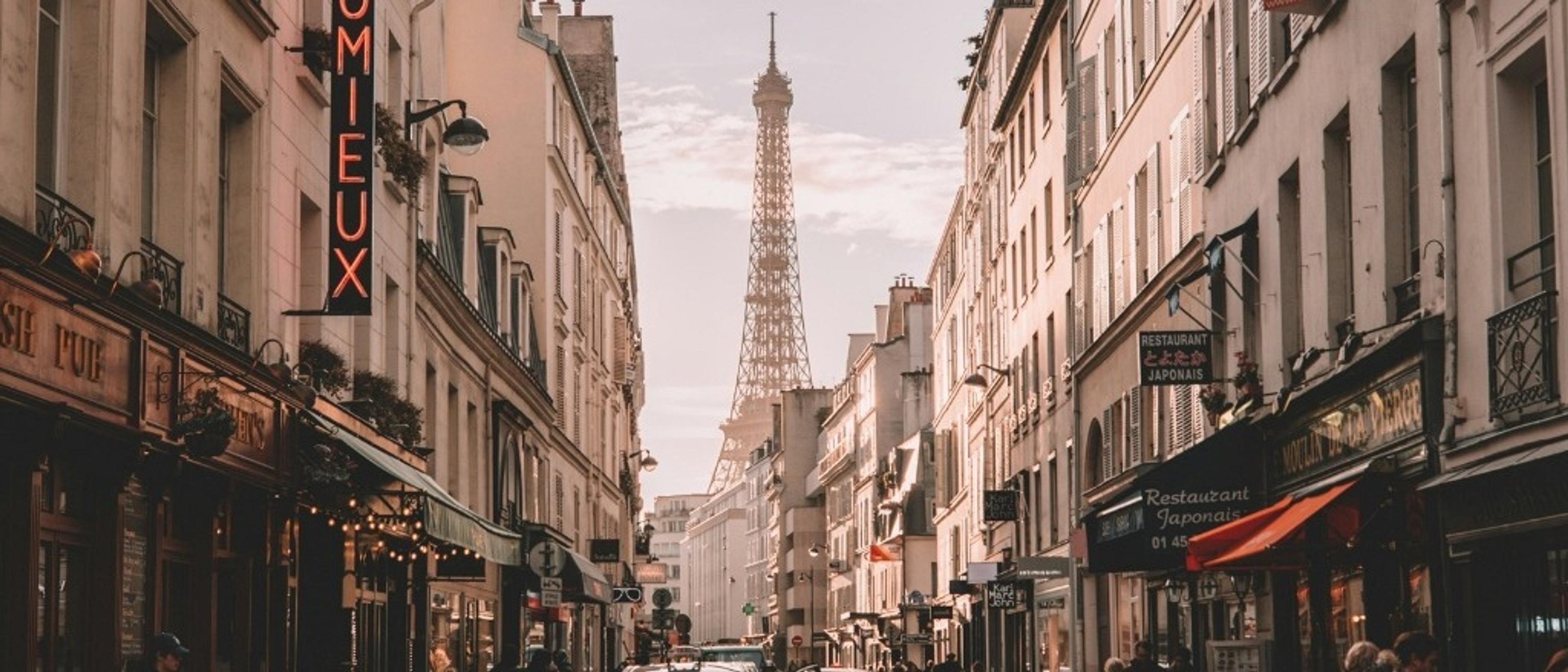 Paris 🐌 at $764 RT