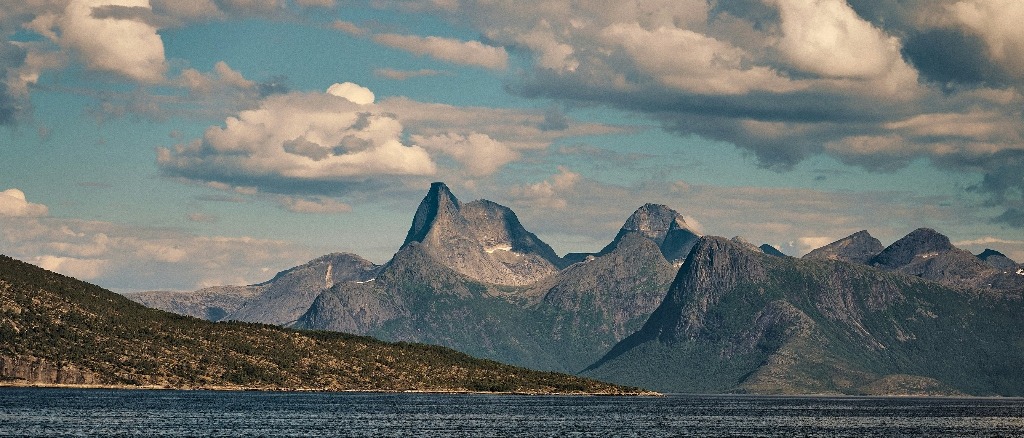 Narvik, Norway ⛰️ in €120s-€150s rtn