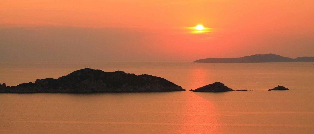 Corfu 🌅 in €130s-€160s rtn