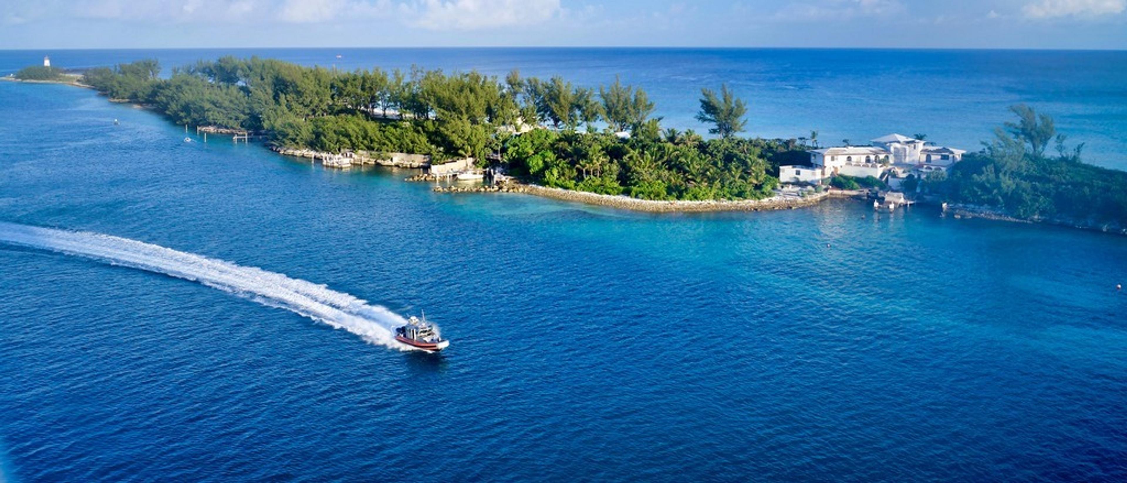 Bahamas & Puerto Rico 🐚 in €440s-€600s rtn