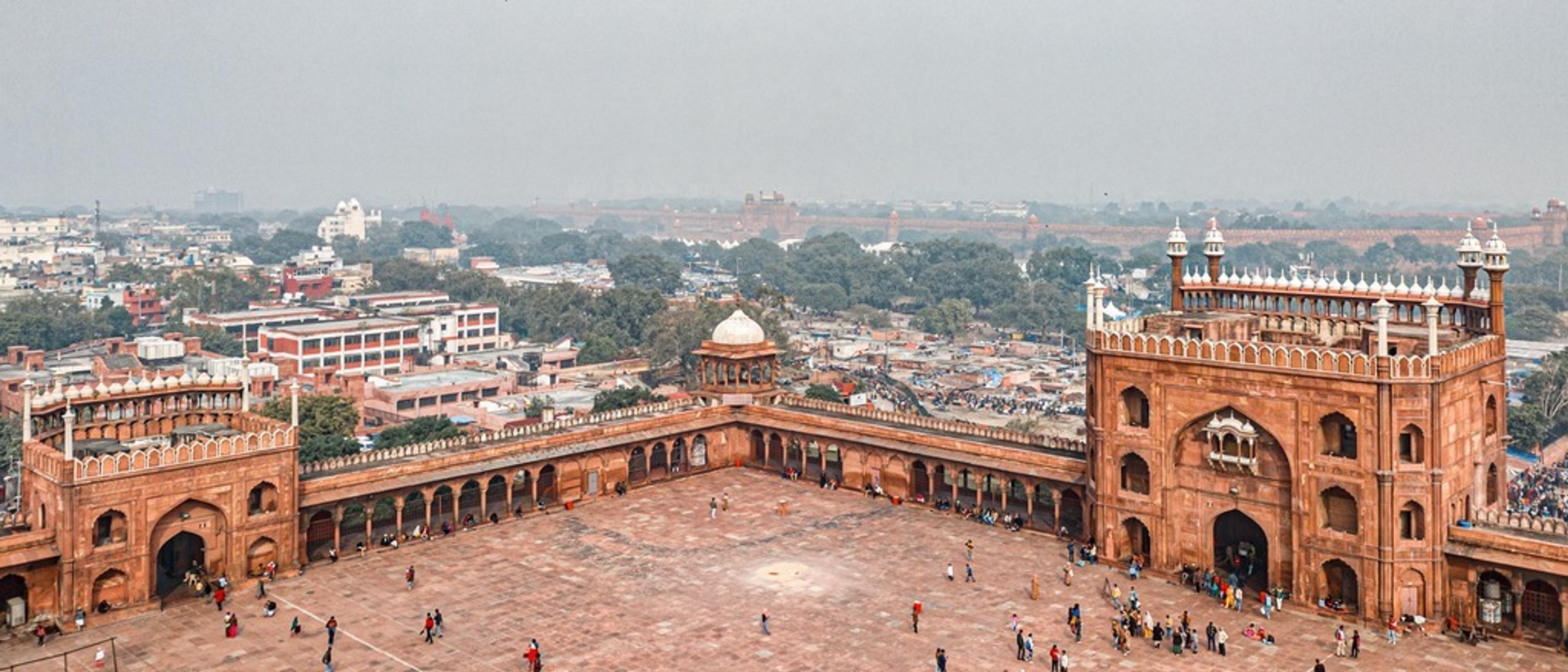 New Delhi  in €470s-€480s rtn