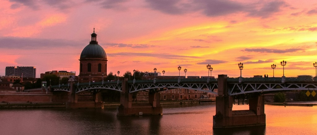 Around the World 👨‍✈️ in $650s-$870s RT