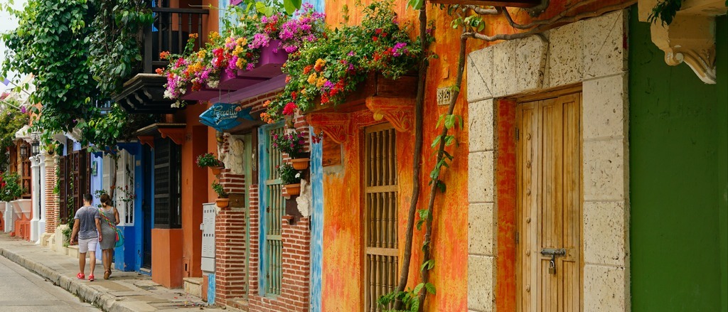 Cartagena, Colombia 🌴 in $260s-$350s RT
