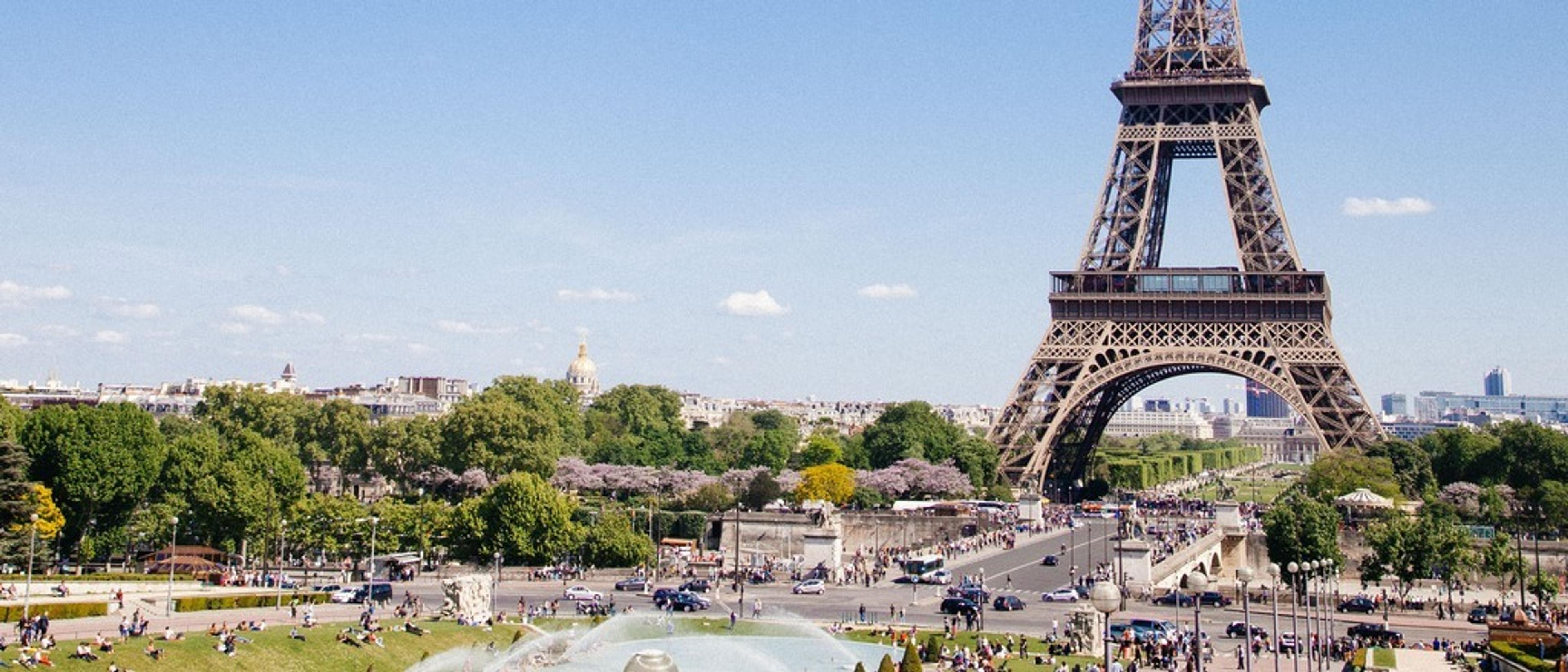 Paris 🥖 at £64 rtn from London Heathrow