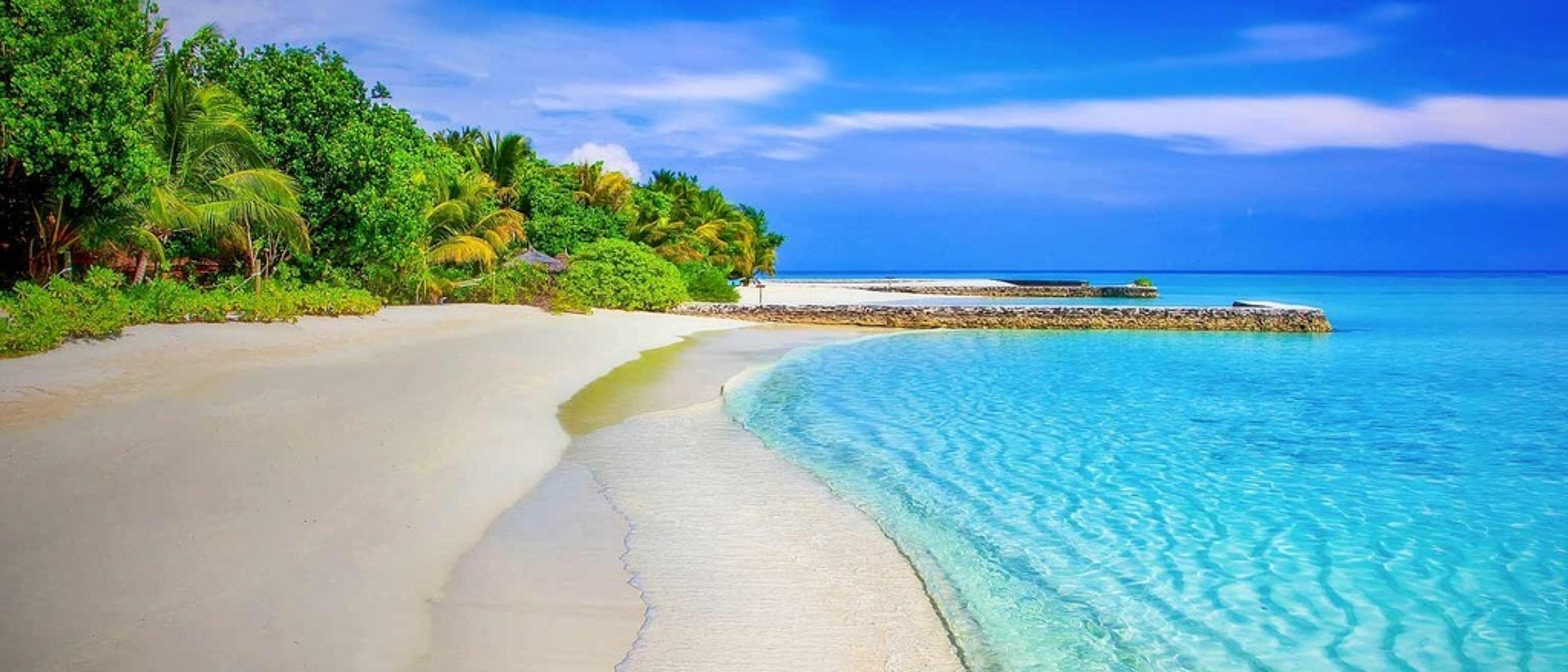 *rare* Manchester & Birmingham to the Comoros Islands  in £450s rtn 