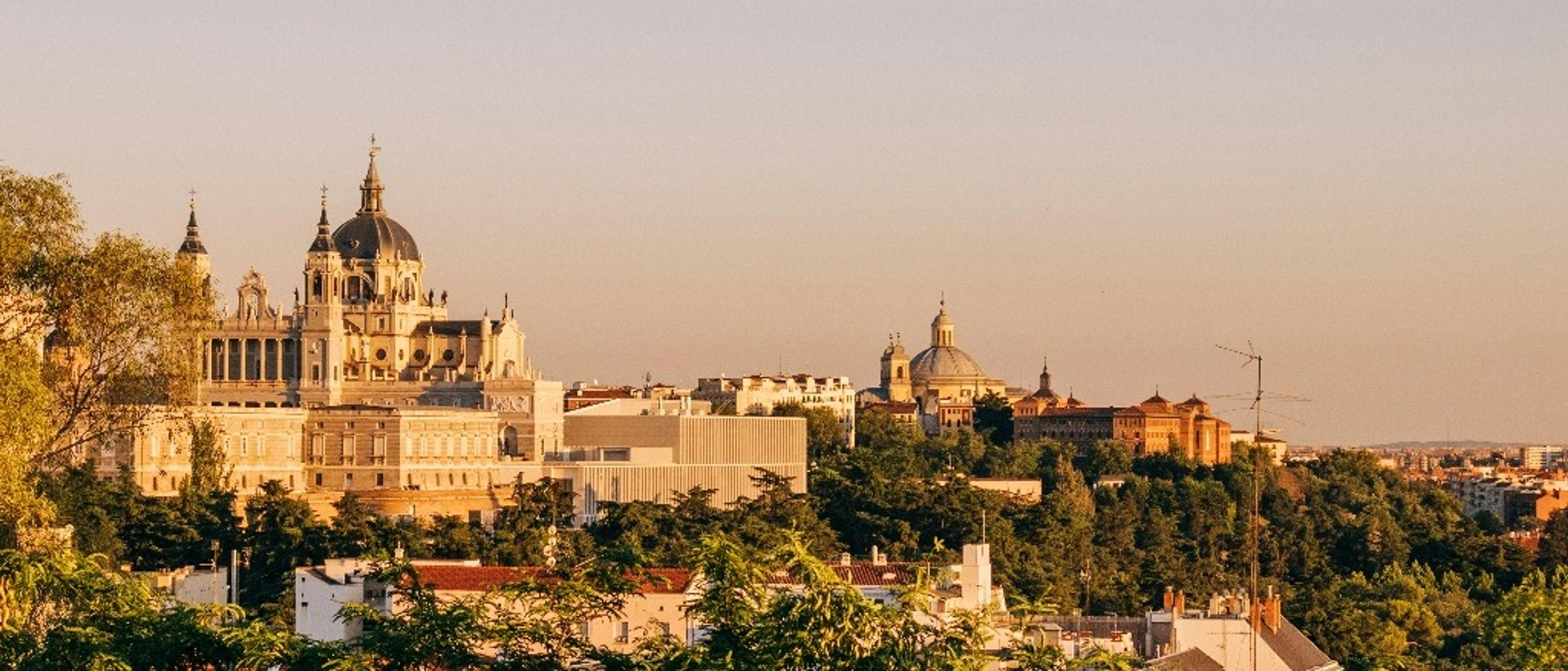 Spain, Italy & More 🍝 in $280s-$390s RT