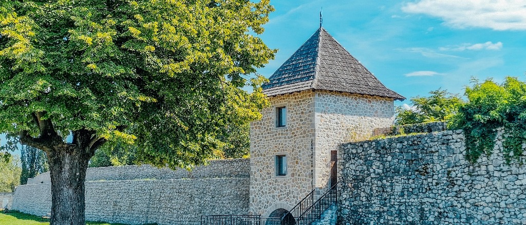 Banja Luka, Bosnia and Herzegovina  in €50s rtn