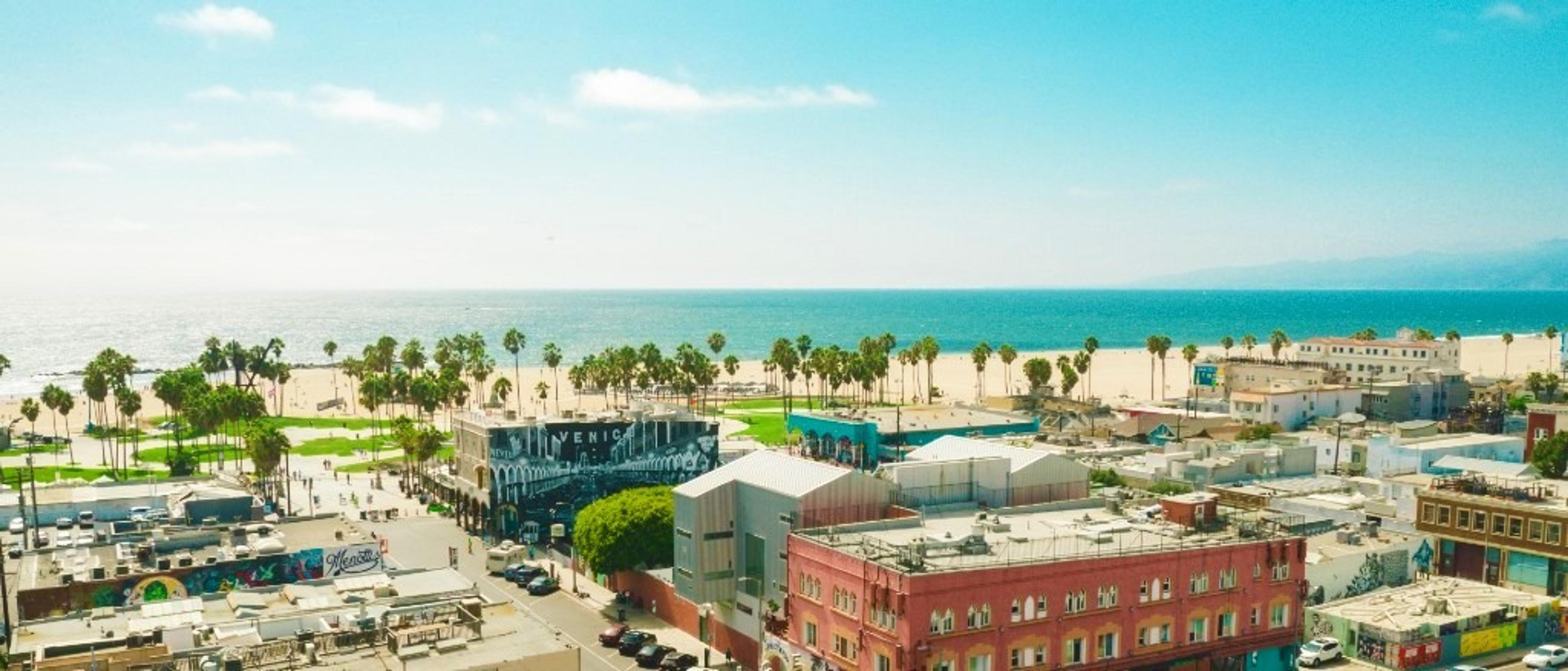 Los Angeles  at €291 rtn