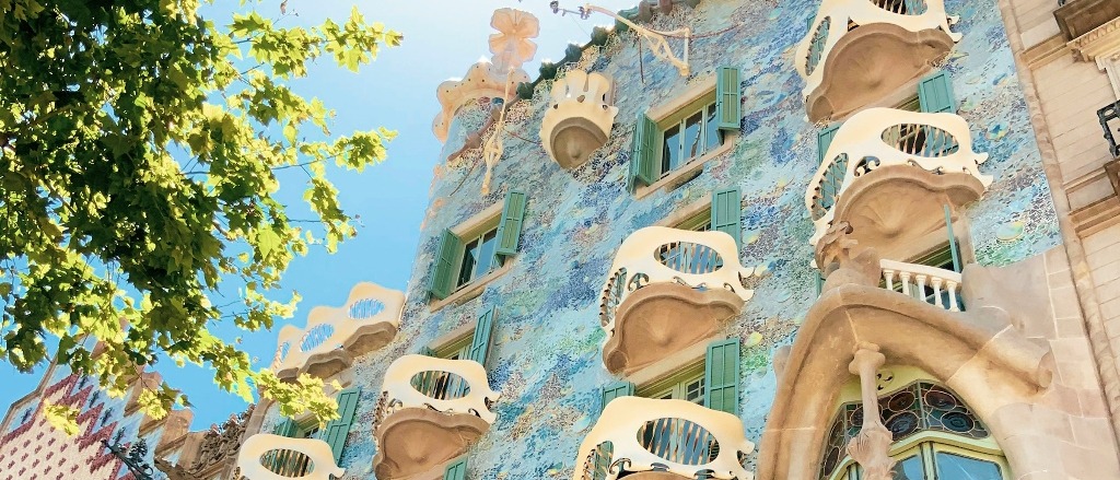 Barcelona 🎡 at $434 RT