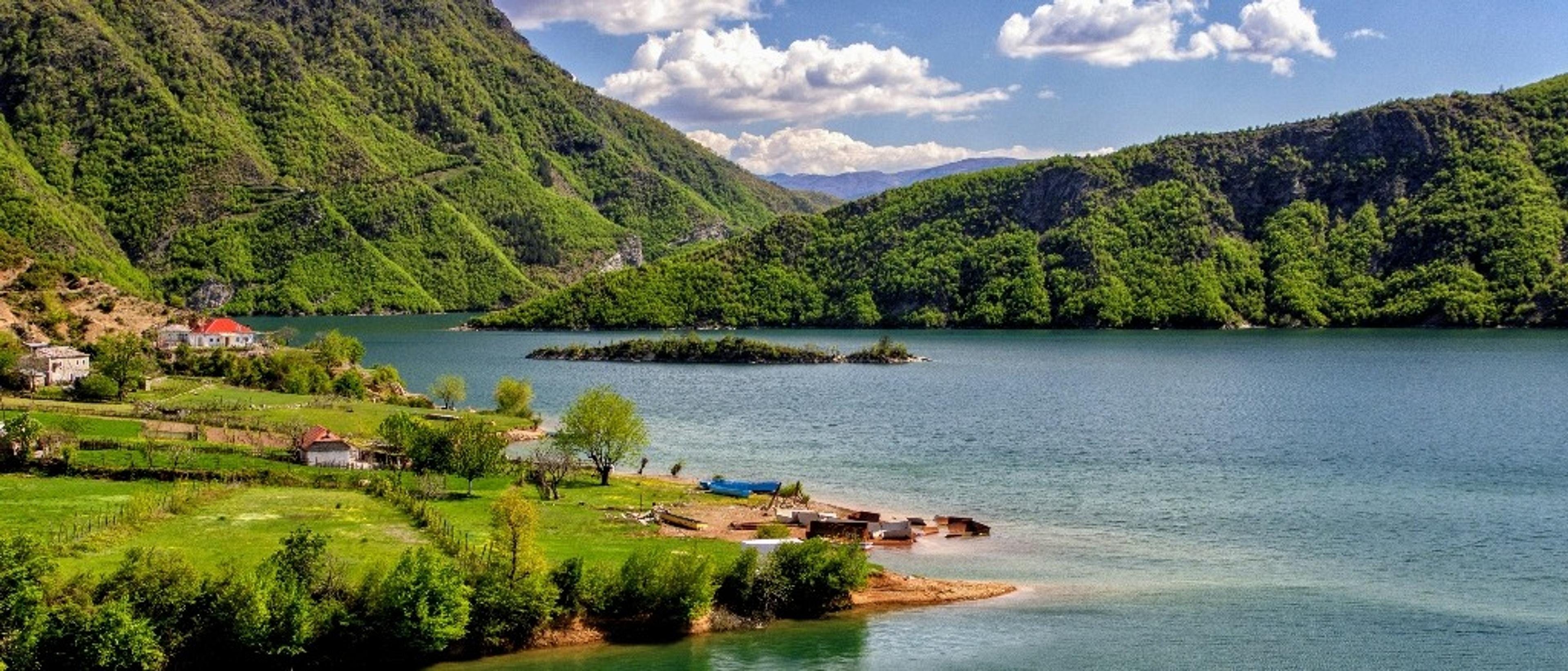 Tirana 🏞️ in €50s-€60s rtn