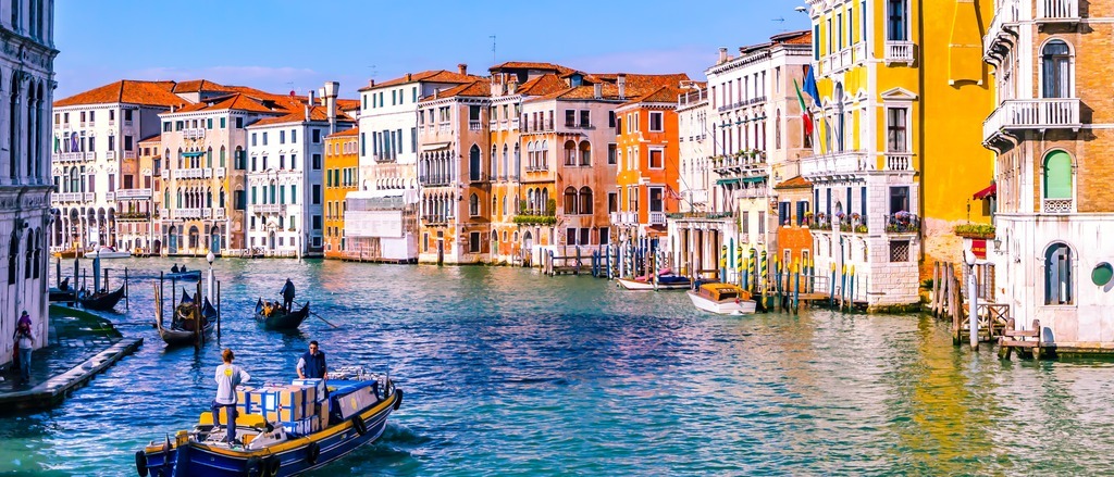 Italy, Portugal, Spain, Greece & more 🌍 in $360s-$490s RT 