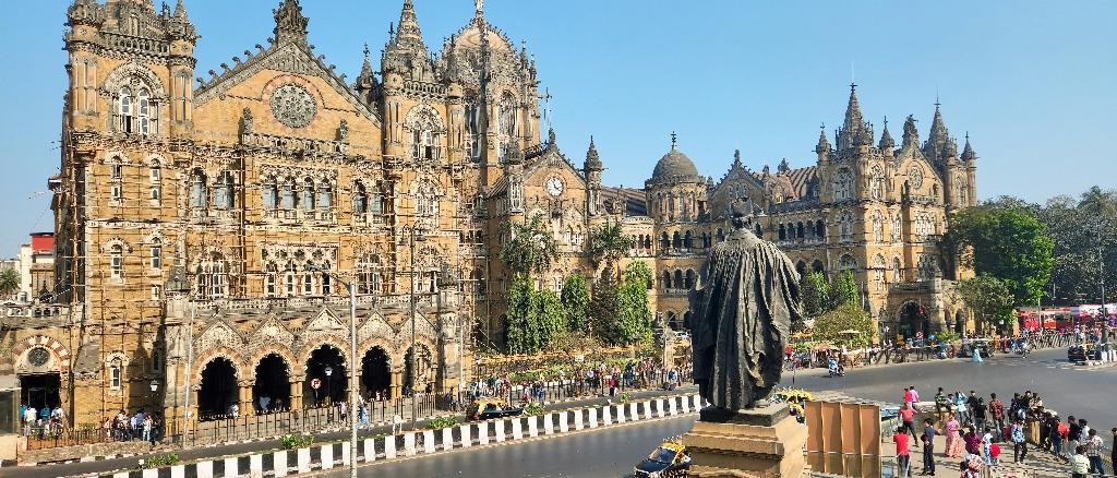 Mumbai ☀️ in €340s-€380s rtn