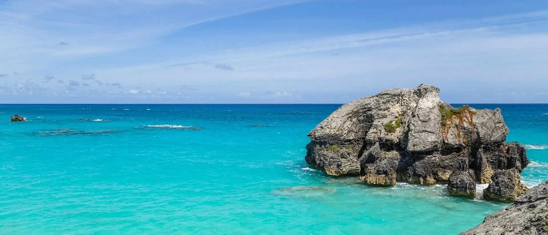 🌊 Bermuda at $497 RT from Quebec  