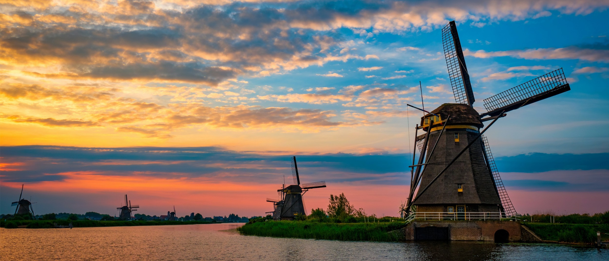Amsterdam  in $760s-$780s RT