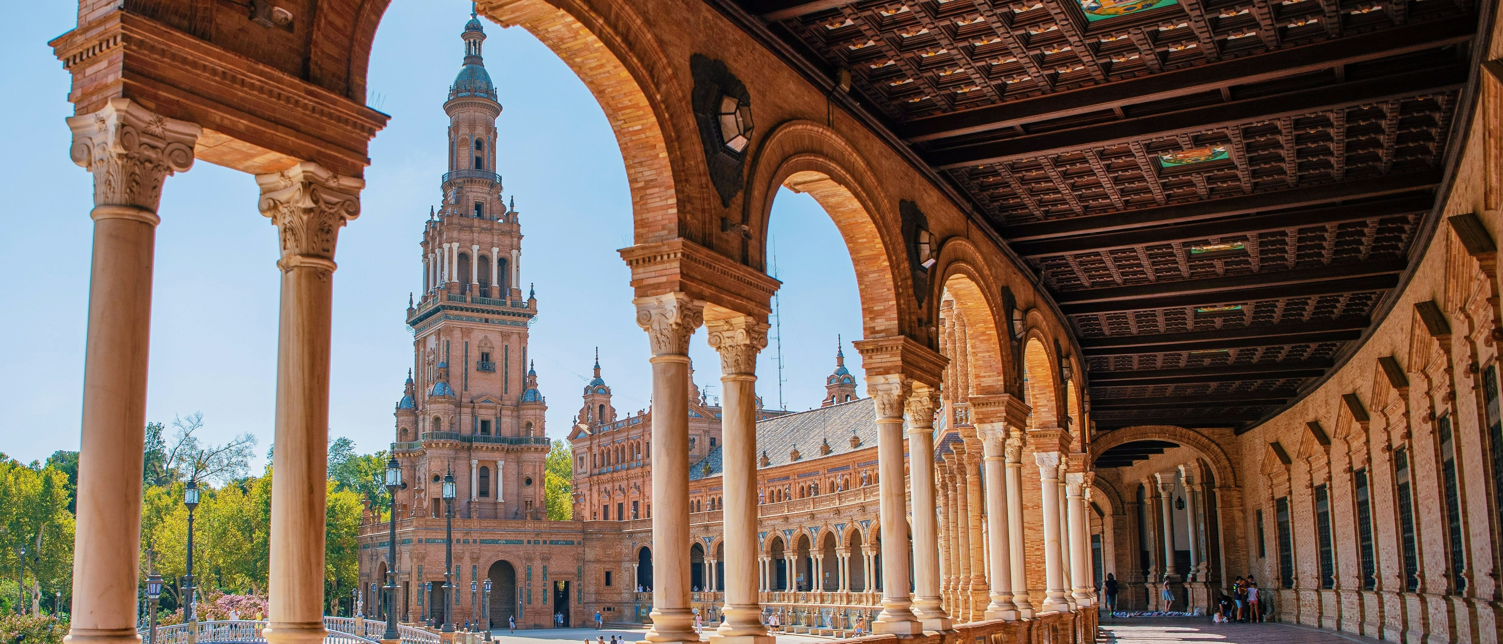 Seville 🌞 in £30s-£60s & €40s-€60s rtn