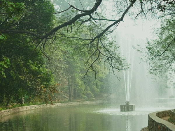 Lodhi Gardens with fountain