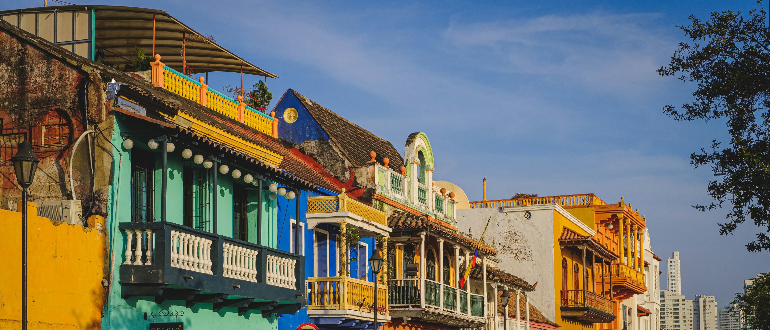 Cartagena  in $310s-$540s RT