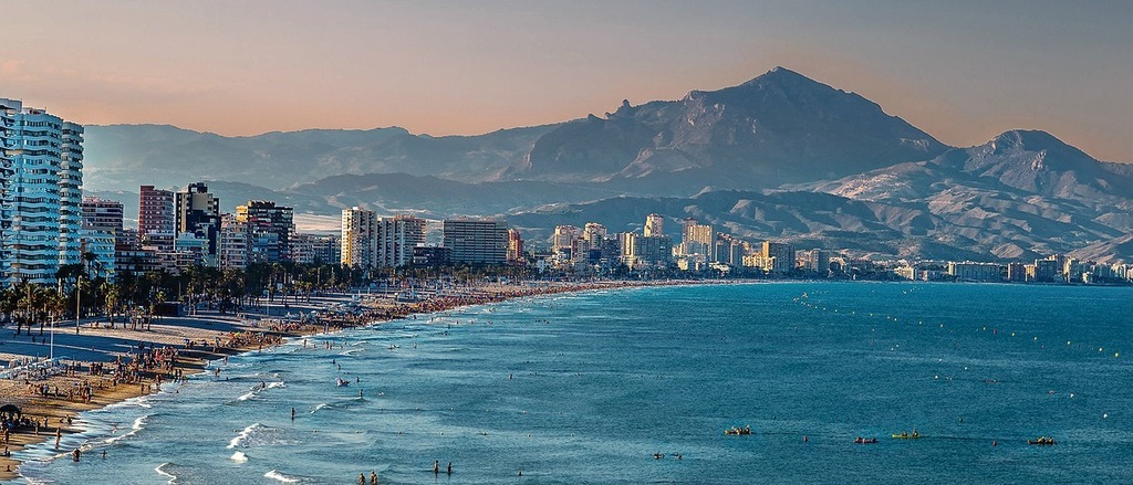 Alicante 🏰 in $780s-$890s RT  