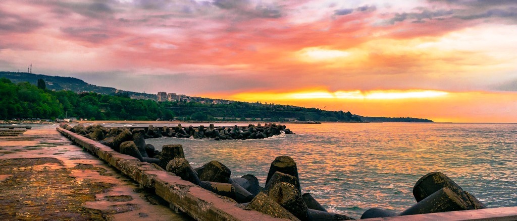 Varna  in €50s-€90s rtn