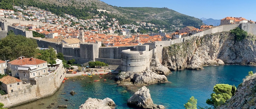 Dubrovnik 🏰 in €110s-€120s rtn