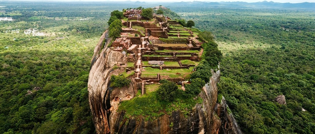 Sri Lanka 🌊 €530s-€590s rtn