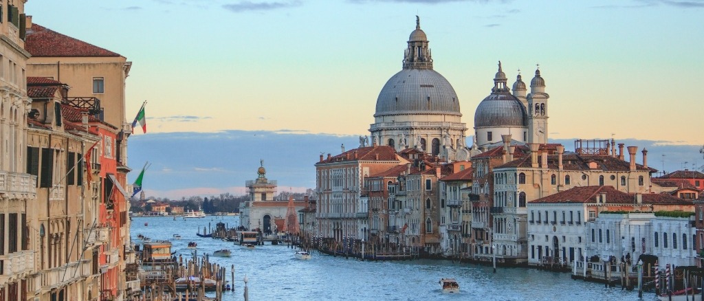 Venice 🛶 in $390s-$400s RT