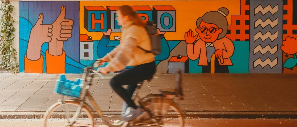 Eindhoven 🚲 in £40s rtn