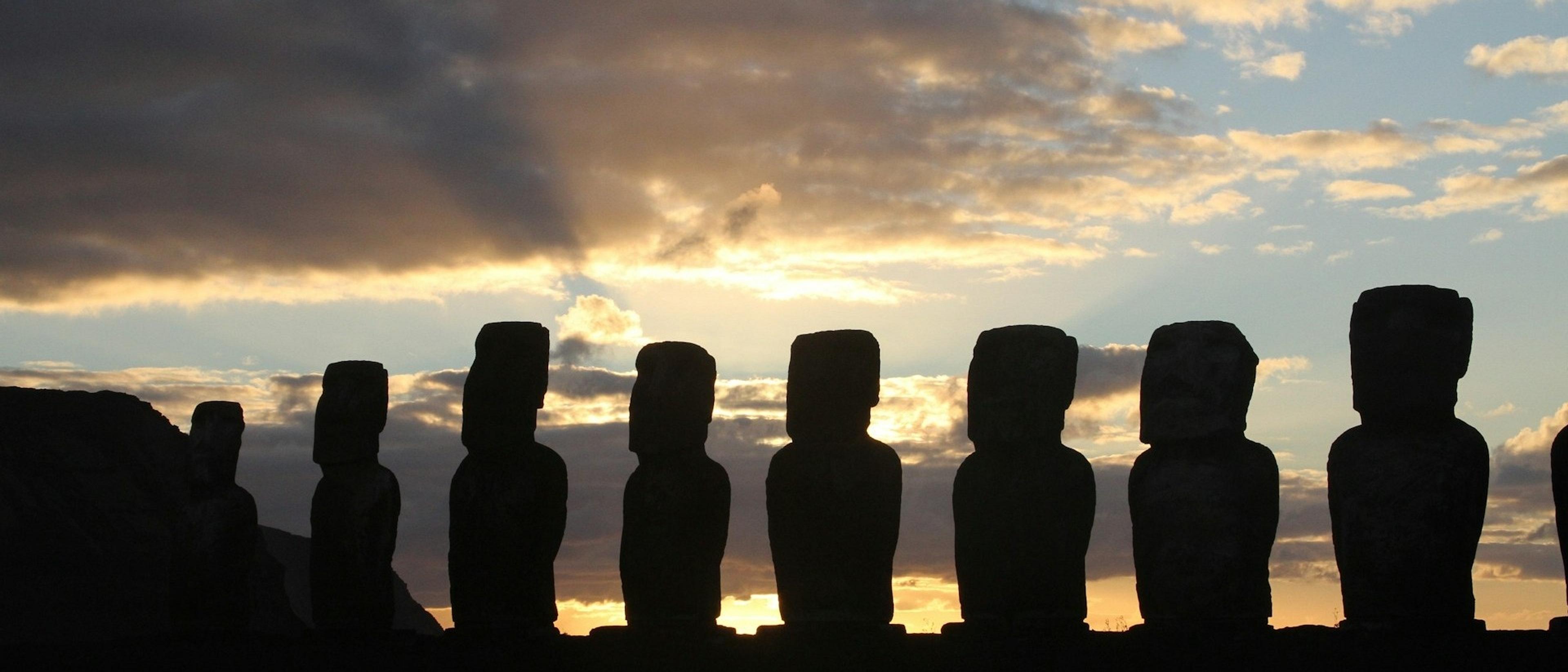 Easter Island  in $4900s RT