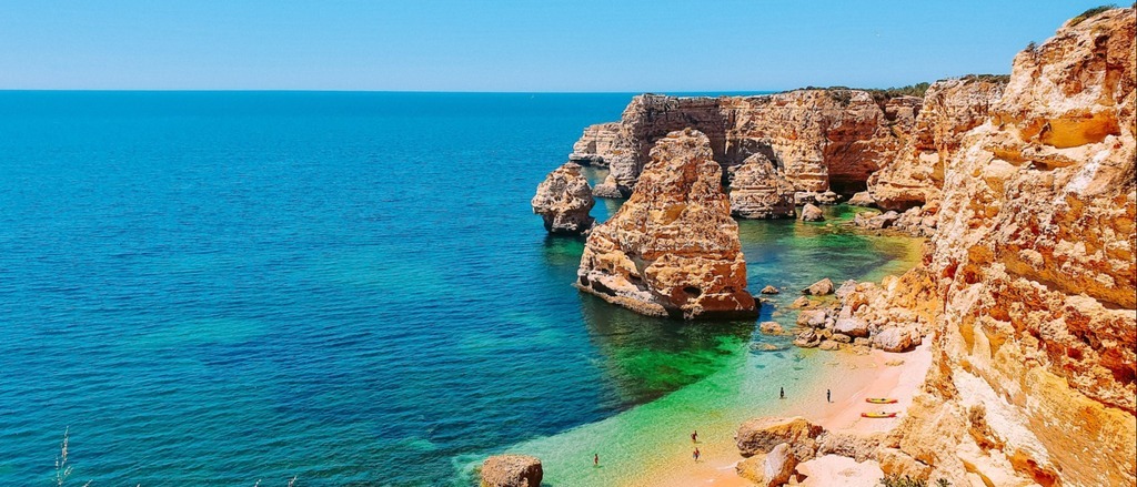 Faro 🌞 in £30s-£80s & €50s-€80s rtn
