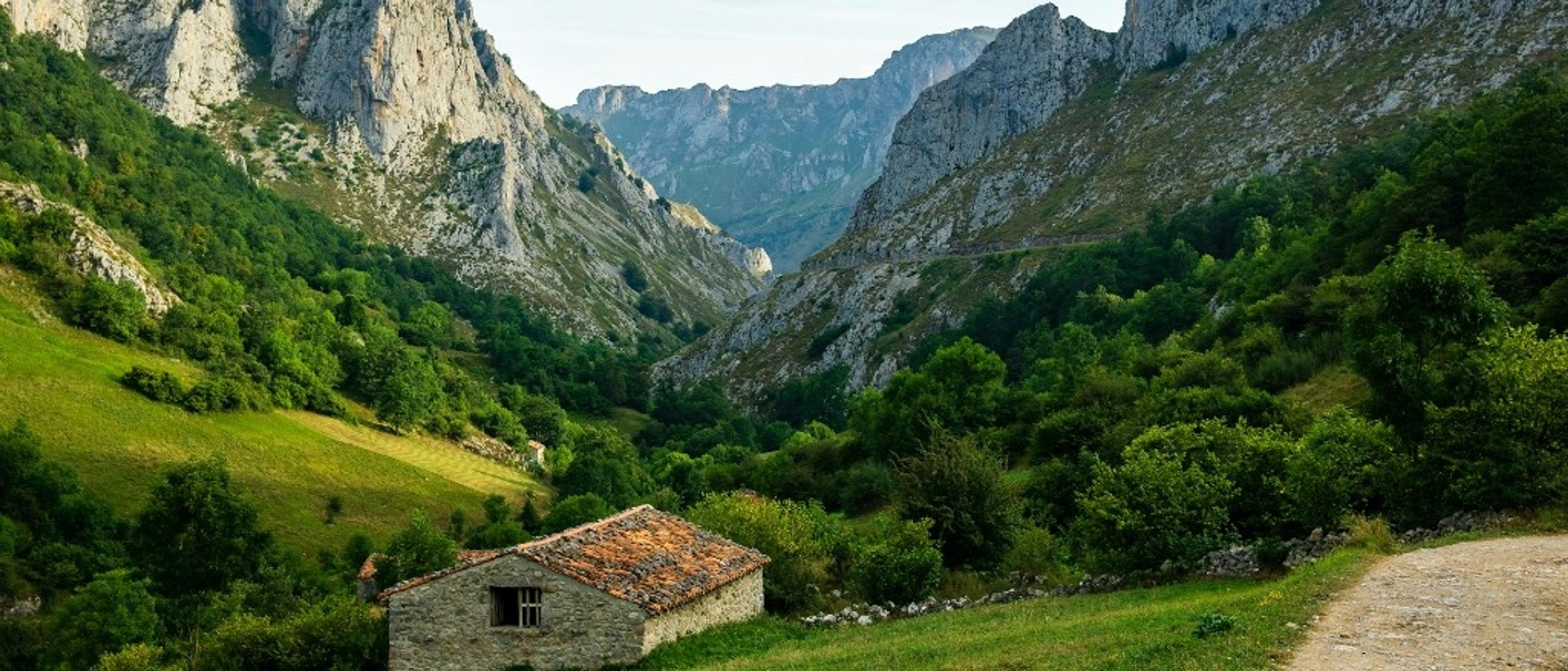 Asturias, Spain ⛪ in $400s-$620s RT