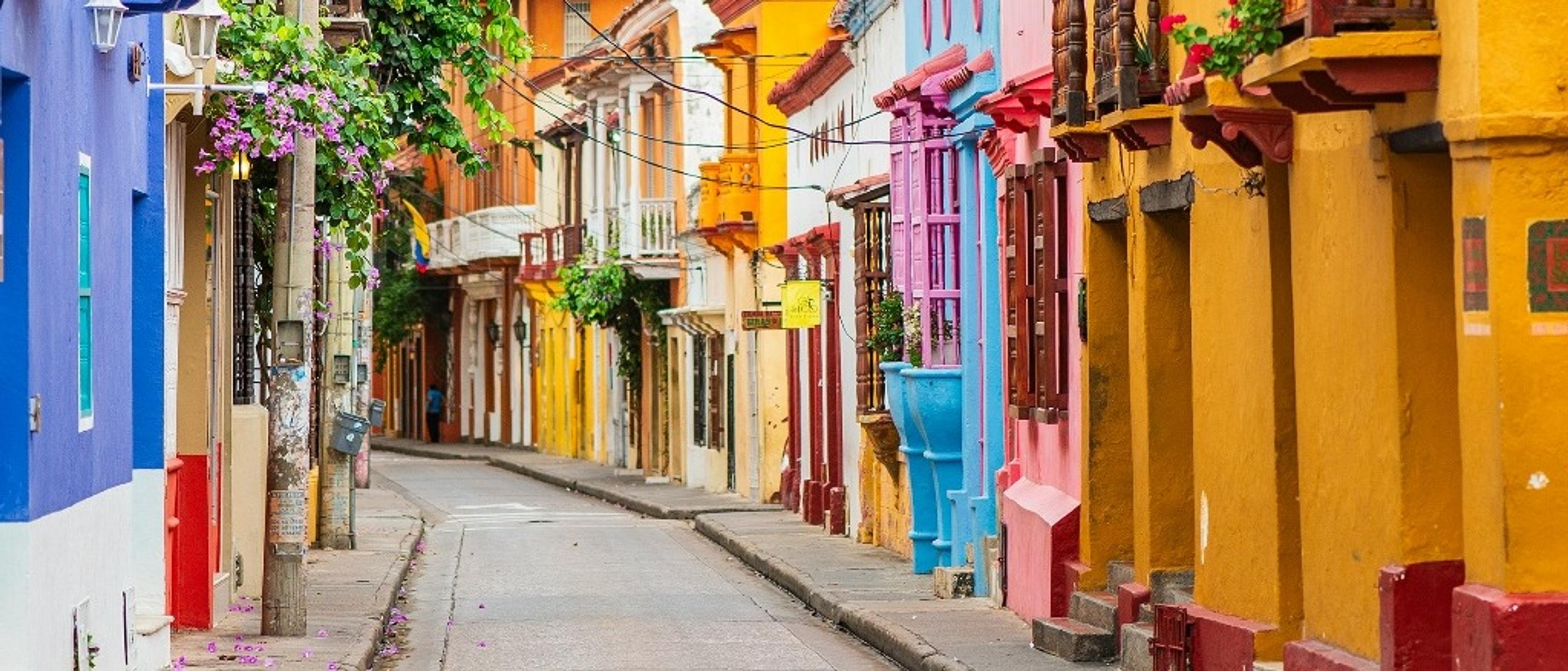 Cartagena, Medellín & more Colombia 🌴 in $240s-$390s RT