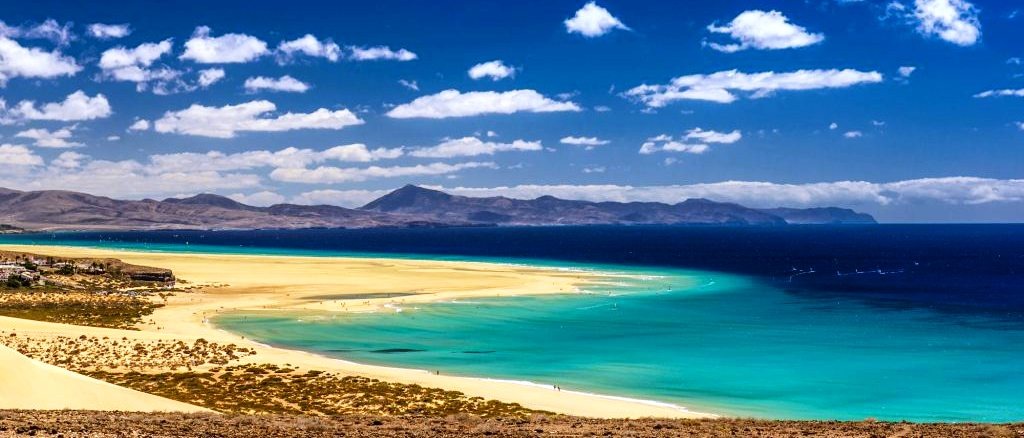 The Canaries, Madeira & Lisbon 🐚 in €60s-€230s rtn