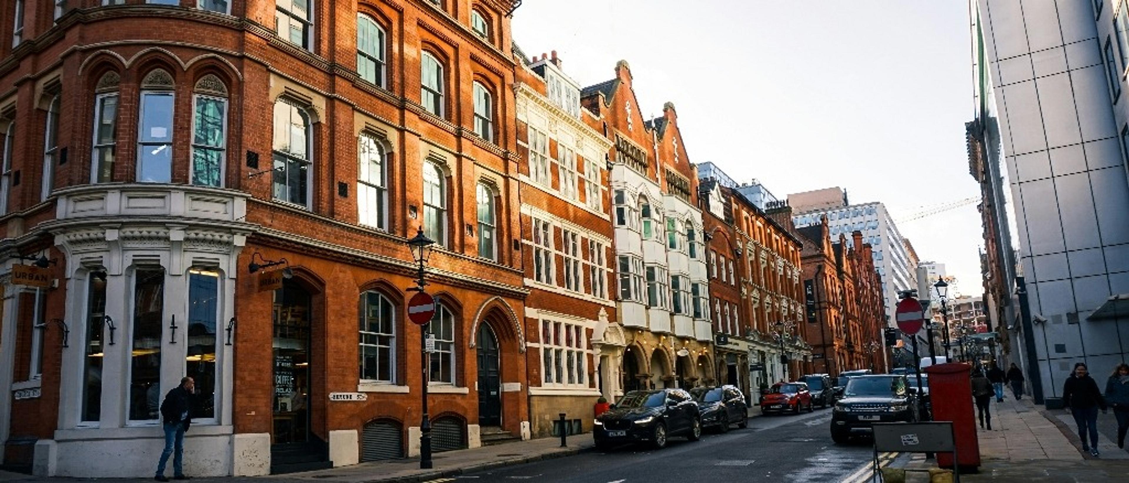 Birmingham 🛍️ at €48 rtn from Stockholm 