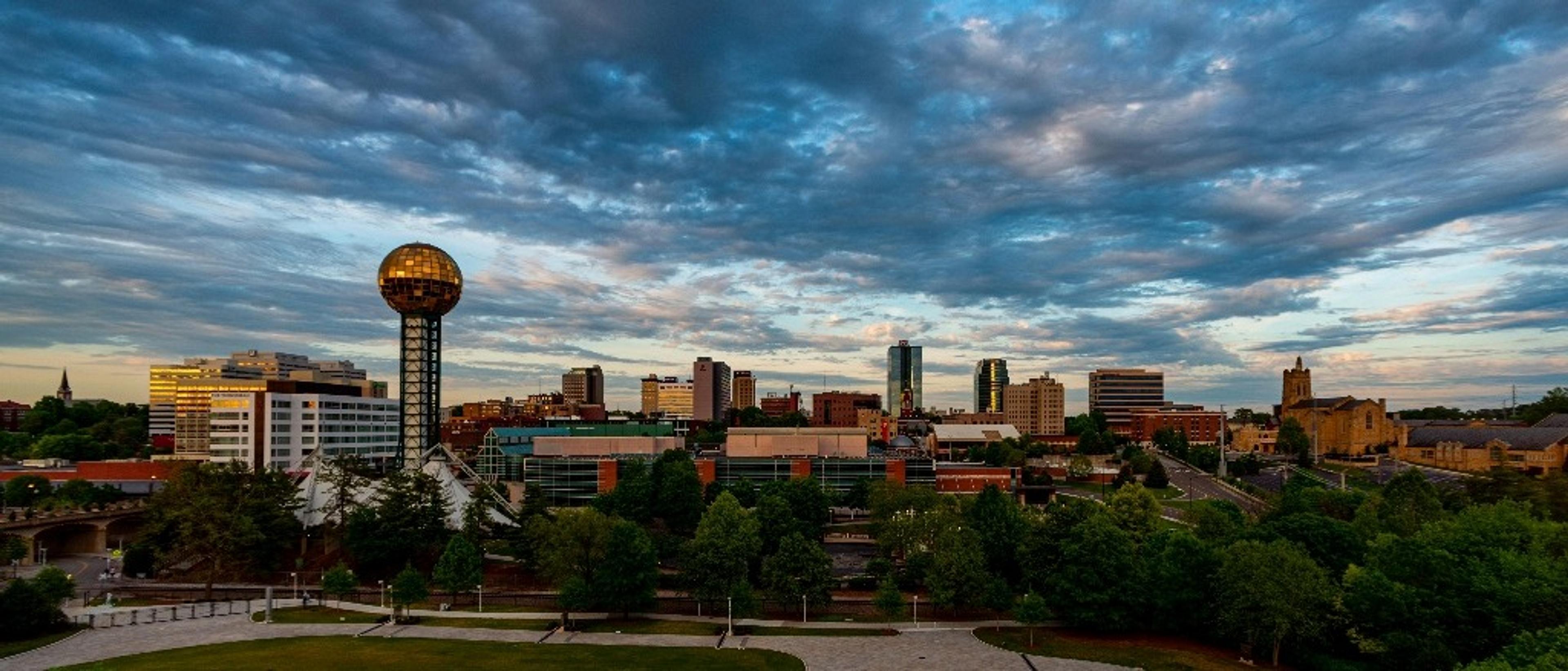 Knoxville 🌄 at $114-$139 RT from Denver